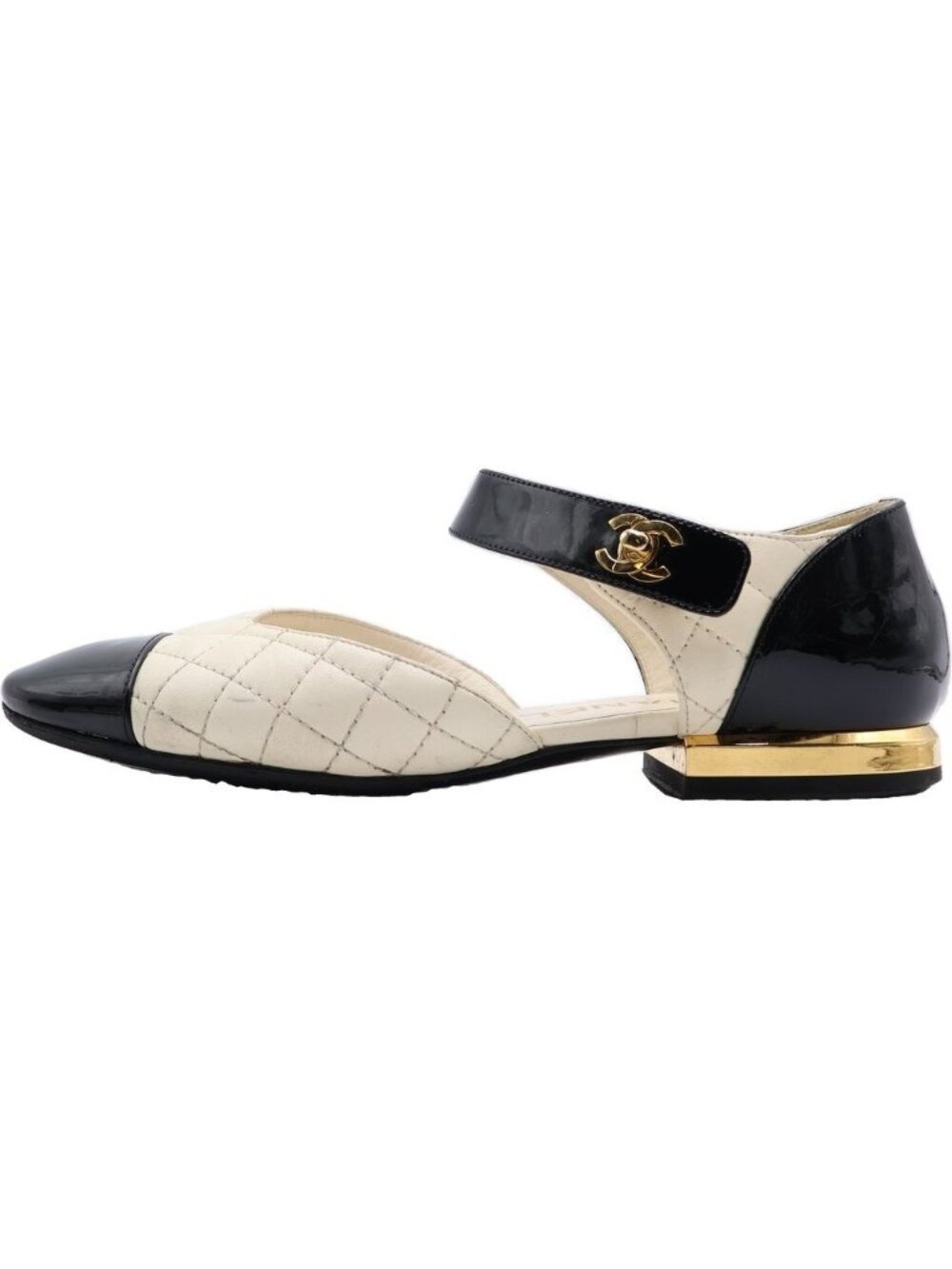 Chanel Ballerina Patent Quilted Turnlock Flat Pumps Black White